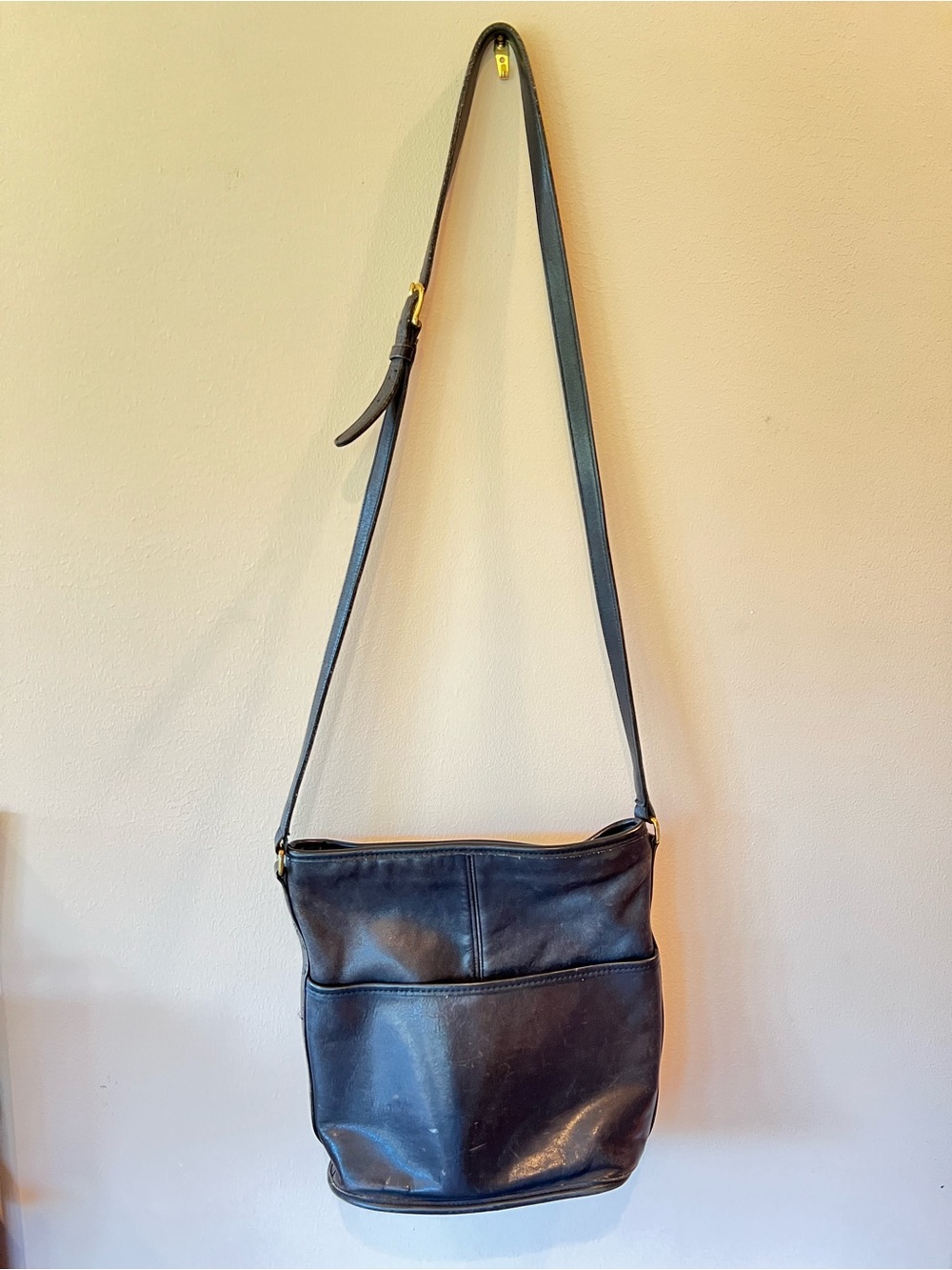 Coach 90s Vintage Black Leather Crossbody Bleeker Bucket Bag